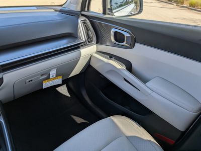 2026 Kia Sorento Hybrid - Photo 22