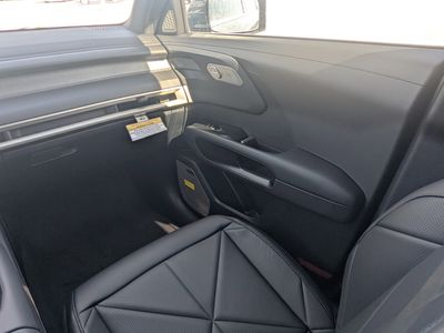 2027 Kia Telluride Hybrid - Photo 25