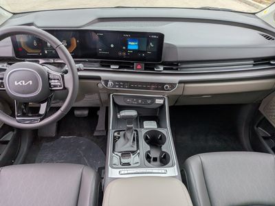 2026 Kia Carnival — photo 21 view