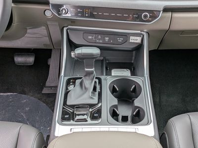 2026 Kia Carnival — photo 25 view