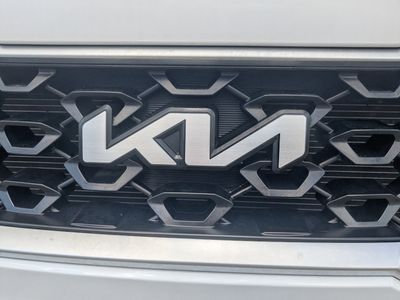 2026 Kia Sportage — photo 13 view