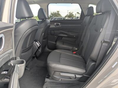 2026 Kia Sorento - Photo 17