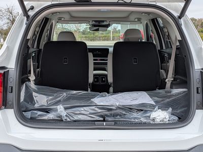 2026 Kia Sorento Hybrid - Photo 13