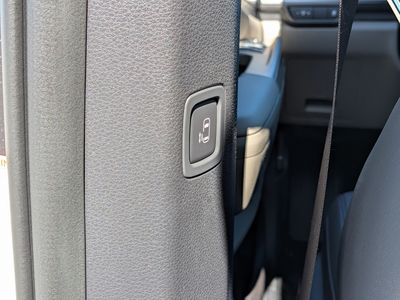 2026 Kia Carnival — photo 24 view
