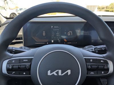 2026 Kia K5 — photo 33 view