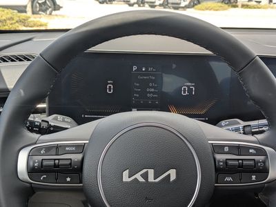 2026 Kia K5 — photo 32 view