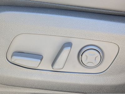 2026 Kia Carnival Hybrid — photo 27 view