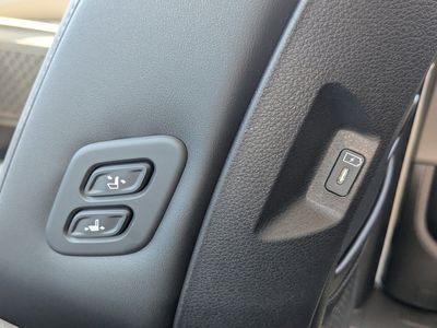 2026 Kia Carnival Hybrid — photo 20 view