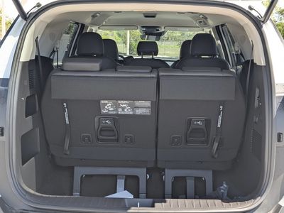 2026 Kia Carnival Hybrid — photo 14 view