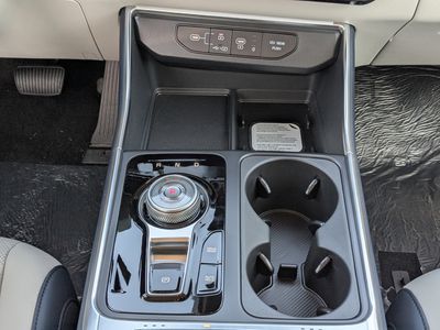 2026 Kia Carnival Hybrid — photo 23 view