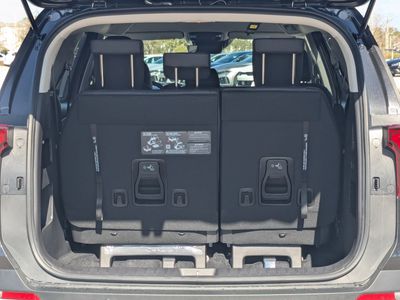 2026 Kia Carnival Hybrid - Photo 13