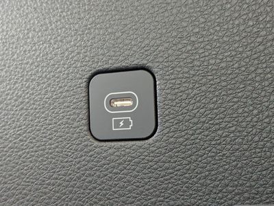 2026 Kia Carnival Hybrid - Photo 16