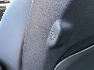 2027 Kia Telluride - Photo 19