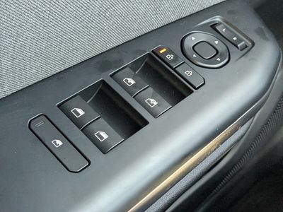 2025 Kia K4 - Photo 29