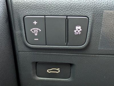 2026 Kia K5 — photo 30 view