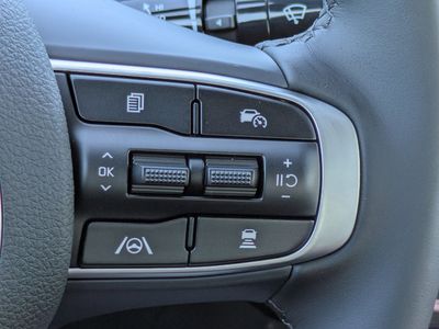 2026 Kia K5 — photo 32 view