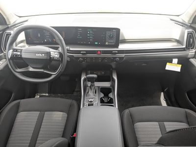 2026 Kia Sorento — photo 17 view