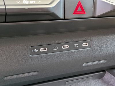 2027 Kia Telluride - Photo 36