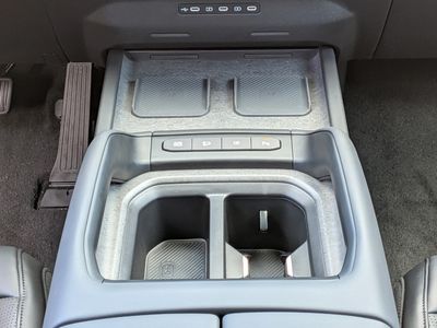 2027 Kia Telluride - Photo 23