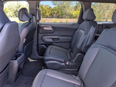 2027 Kia Telluride - Photo 16