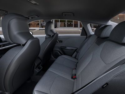 2025 Kia K4 - Photo 18