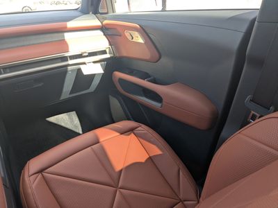 2027 Kia Telluride Hybrid - Photo 26