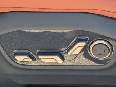2027 Kia Telluride Hybrid - Photo 28