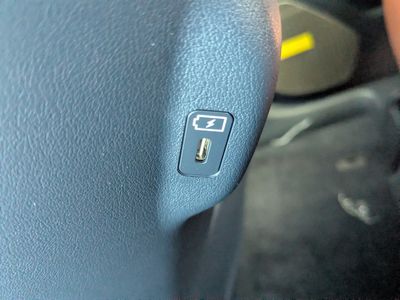 2027 Kia Telluride Hybrid - Photo 23