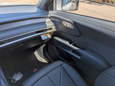 2027 Kia Telluride - Photo 23