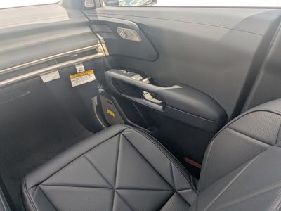 2027 Kia Telluride Hybrid - Photo 22