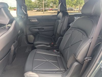 2027 Kia Telluride Hybrid - Photo 19