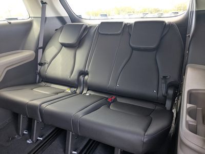 2026 Kia Carnival Hybrid — photo 17 view