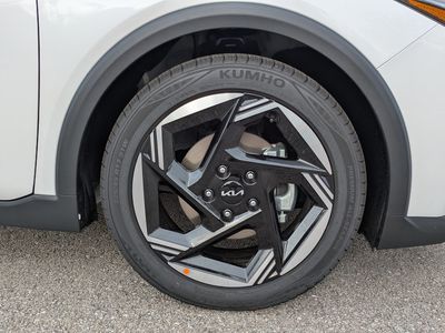 2025 Kia K4 - Photo 11
