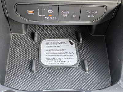 2025 Kia K4 - Photo 24