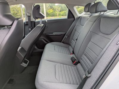 2025 Kia K4 - Photo 15