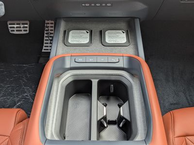 2027 Kia Telluride Hybrid - Photo 26