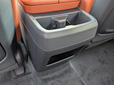 2027 Kia Telluride Hybrid - Photo 20