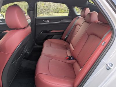 2026 Kia K5 — photo 15 view
