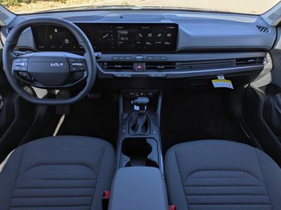 2025 Kia K4 - Photo 17