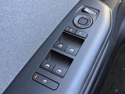 2025 Kia K4 - Photo 27