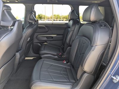2027 Kia Telluride Hybrid - Photo 18