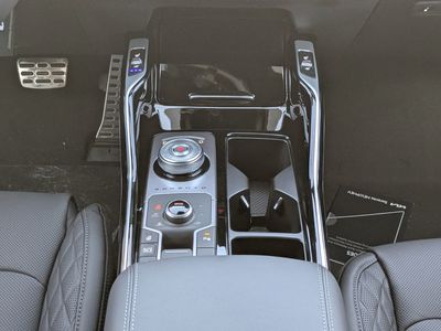 2026 Kia Sorento Hybrid - Photo 22
