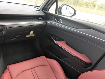 2026 Kia K5 — photo 18 view
