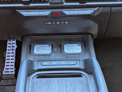 2027 Kia Telluride - Photo 24
