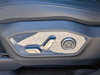2027 Kia Telluride - Photo 24