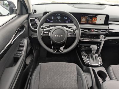 2026 Kia Seltos — photo 18 view