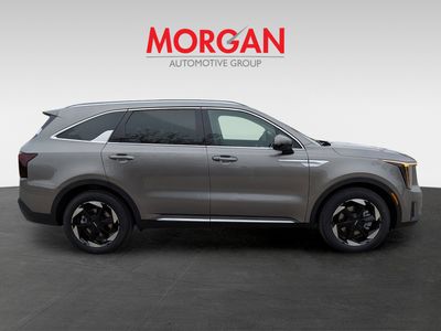 2026 Kia Sorento Hybrid - Photo 4