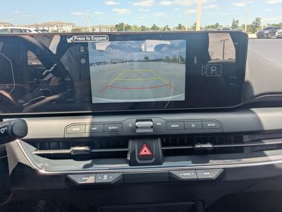 2026 Kia K4 - Photo 24