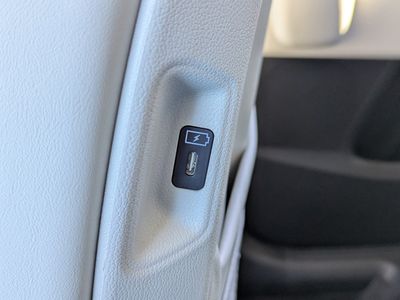 2026 Kia Sorento — photo 18 view