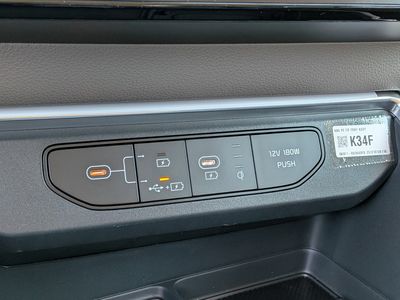 2026 Kia Carnival Hybrid - Photo 36